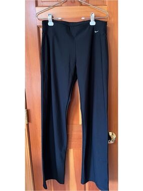 Nike Women’s Black Wide-Leg Athletic Pants